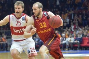 Galatasaray Odebank yarı finalde!