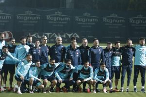 A Milli Futbol Takımı, hazırlıklarını akşam antrenmanı ile s&uuml;rd&uuml;rd&uuml;