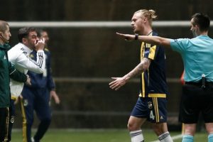 Fenerbah&ccedil;e Y&ouml;netimi, Braga ma&ccedil;ında disiplini kaybeden takımı ve Pereira'yı eleştirdi