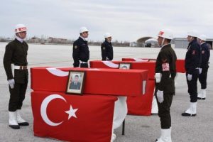 Şehitler t&ouml;renle memleketlerine uğurlandı