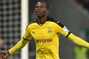 Adrian Ramos u&ccedil;uyor