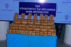 Van'da 51 kilo eroin ele ge&ccedil;irildi