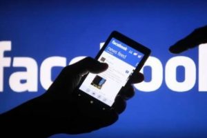 Facebook sahte hesaplara savaş a&ccedil;ıyor