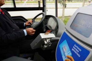 65 yaş &uuml;st&uuml; vatandaşlara &uuml;cretsiz ulaşım kartı
