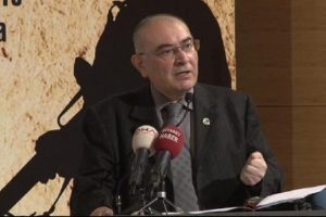 Tarhan'dan canlı bomba analizi