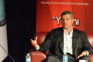 Saran Bursa'da a&ccedil;ıkladı: 'Fenerbah&ccedil;e başkanı olursam...'