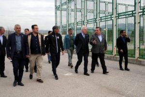 Bursaspor Başkanı Ali Ay, Vakıfk&ouml;y'&uuml; ziyaret etti