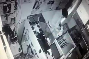 Hırsızın rahatlığı "pes artık" dedirtti