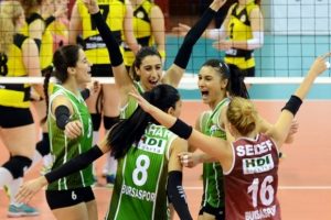 Ma&ccedil;ın ardından voleybolcular a&ccedil;ıklamalarda bulundu