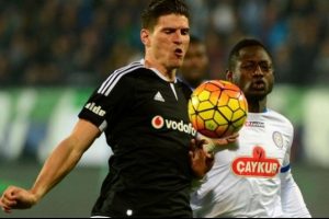Orman, Gomez'in gelecek sezon takımda kalacağını s&ouml;yledi