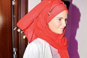 Burcu &Ccedil;etinkaya anne oluyor...