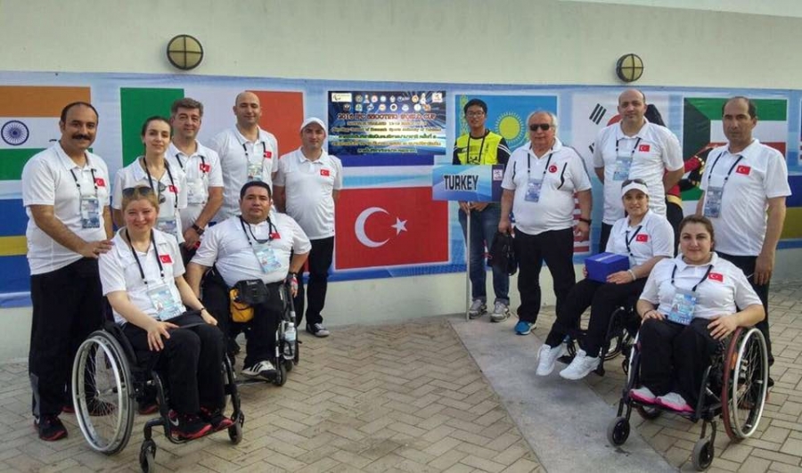 Milli sporcular Bursa'ya altın madalya ile d&ouml;nd&uuml;
