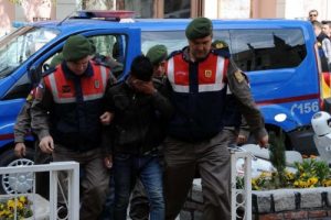 &Ccedil;anakkale'de telefon dolandıcılığına iki g&ouml;zaltı