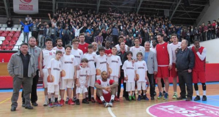 Muratbey Uşak Sportif'ten sağduyu &ccedil;ağrısı