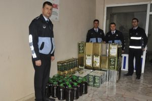 Şanlıurfa'da 1 ton sahte zeytinyağı ele ge&ccedil;irildi