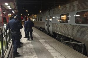 Ş&uuml;pheli paket Stockholm'e tren seferlerini durdurdu