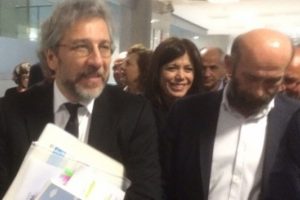 Can D&uuml;ndar ve Erdem G&uuml;l adliyede