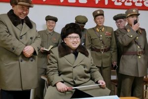 Kim 'd&uuml;şman kardeşi'ne tehditler savurdu: K&uuml;le &ccedil;eviririm