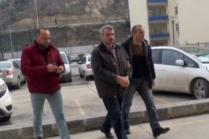 Komşusunu &ouml;ld&uuml;ren sanık: "&Ccedil;ok sevdiğim bir insandı"