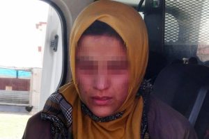 Komşusuna su&ccedil; &uuml;st&uuml; yakalandı, intihara kalkıştı