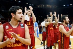 Avrupa'da kupa bekliyoruz!