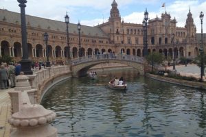 İspanya turistlerden vergi alacak