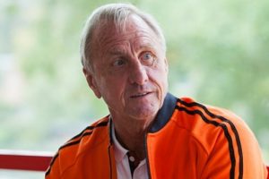 Cruyff i&ccedil;in Barcelona'da sade t&ouml;ren...
