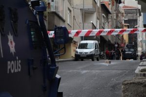 Ş&uuml;pheli paket İstanbul polisini alarma ge&ccedil;irdi