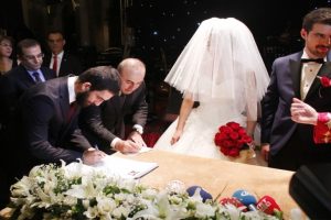 Arda nikah şahidi oldu