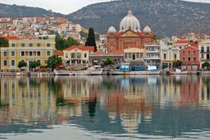 Yunan adaları T&uuml;rkleri bekliyor