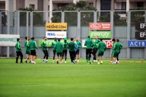 Bursaspor'da Hamza Hamzaoğlu - Ali Ay zirvesi