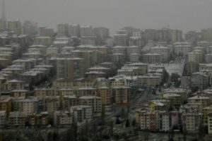 Başkent beyaza b&uuml;r&uuml;nd&uuml;