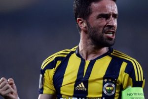 G&ouml;khan G&ouml;n&uuml;l, "Kul&uuml;p ma&ccedil;larında oynamak istemedi" iddialarını yalanladı