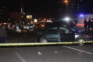 İstanbul'da feci kaza: 1 &ouml;l&uuml; 2 yaralı