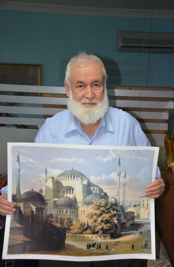 Bursalı &ouml;ğretmenden Ayasofya'da namaz i&ccedil;in hukuk m&uuml;cadelesi