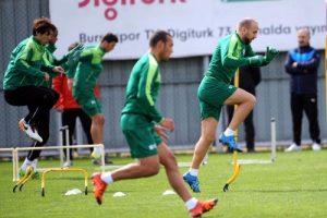 Bursaspor'da eksikler tamamlanıyor