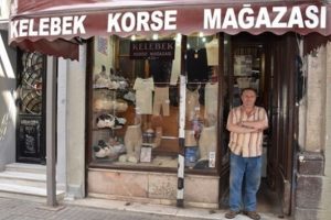 80 yıllık Kelebek Korse mağazası yeniden a&ccedil;ılıyor