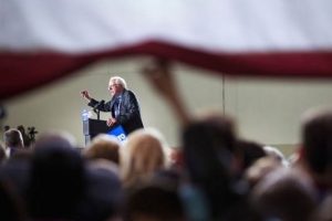 Bernie Sanders Alaska, Washington ve Hawaii'de Hilary Clinton'a fark etti