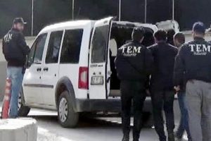 Bomba y&uuml;kl&uuml; ara&ccedil;la saldırı hazırlığındaki 6 IŞİD'li yakalandı