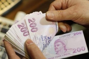 İstifa edene maaş hakkı iddiası g&uuml;ndeme geldi
