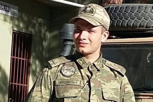 Asteğmen birliğinde intihar etti