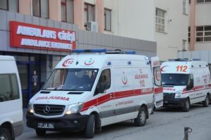 Ağabeyinin başından vurduğu gen&ccedil; kadın yaşam m&uuml;cadelesi veriyor