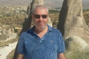 Polis memuru intihara kalkıştı