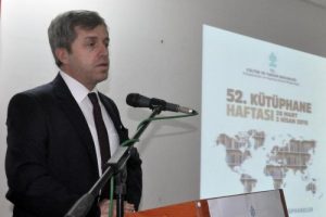 &Ccedil;ınar: &Ccedil;ocuklarımızın yanında numaradan da olsa kitap okuyalım