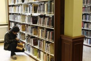 30 b&uuml;y&uuml;kşehire 30 milyon kitap kapasiteli k&uuml;t&uuml;phane