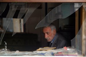 Sur halkı yaralarını sarıyor