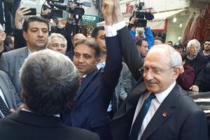 Kılı&ccedil;daroğlu partisinin il başkanına sahip &ccedil;ıktı