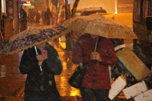 Ardahan'a mart ayında kar s&uuml;rprizi