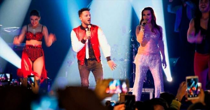 Almanya'da konser selfie'si...