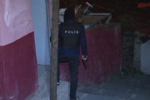 İstanbul'da şafak operasyonu